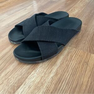 Rothy’s women’s sandals. Worn a handful of times. Excellent condition